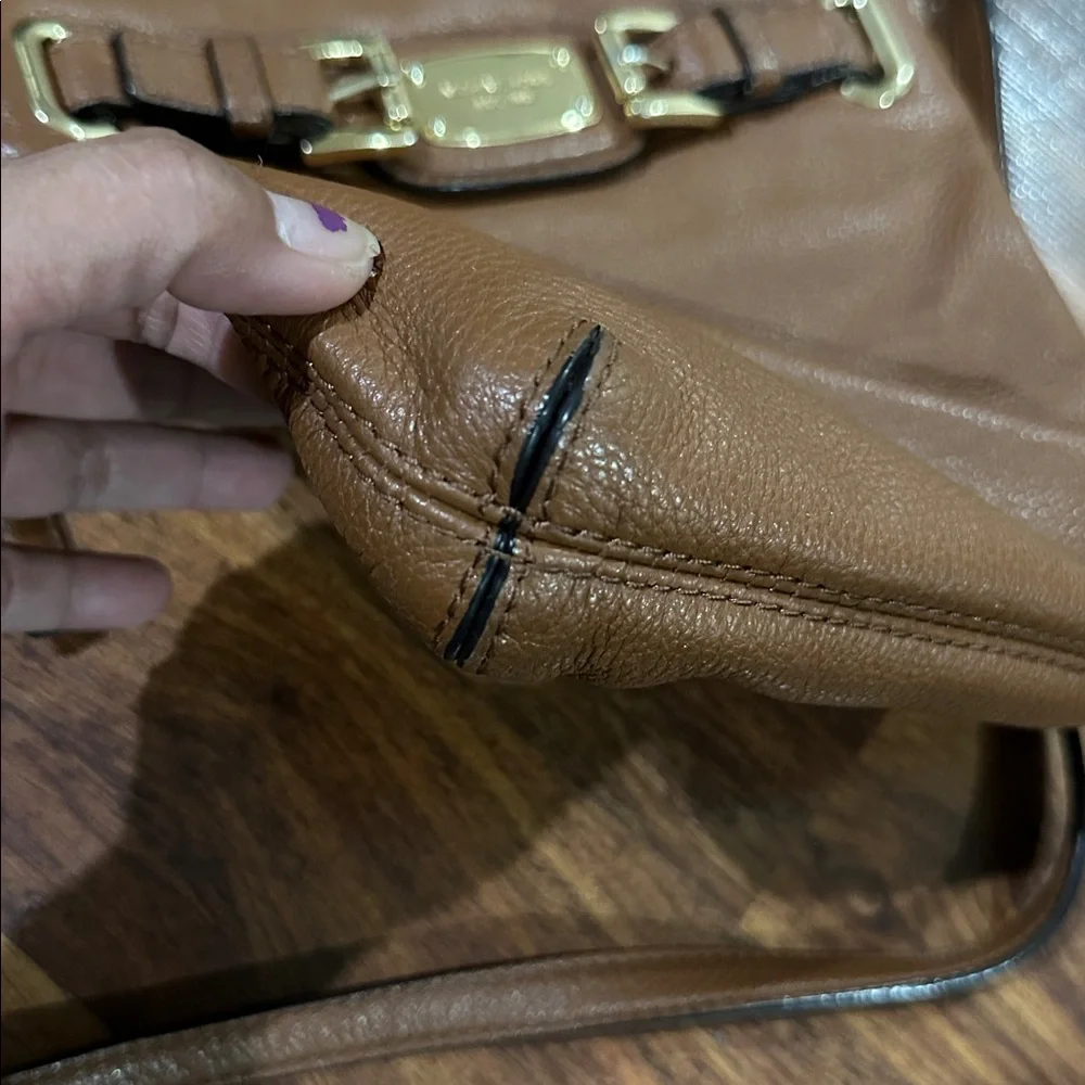Michael Kors HamiltonCrossbody Bag - Picture 6 of 8